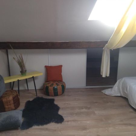 Chambre Serenity Lejlighed Stains Eksteriør billede