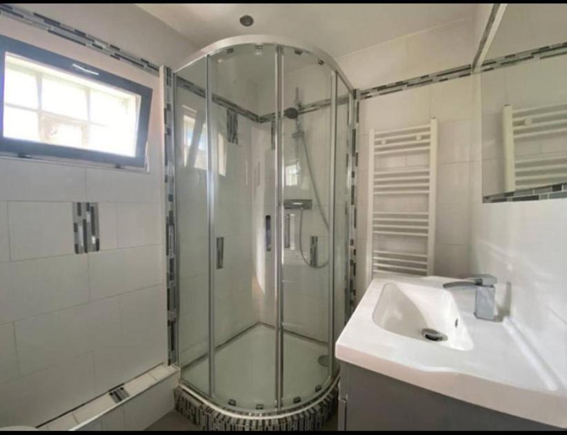 Chambre Serenity Lejlighed Stains Eksteriør billede